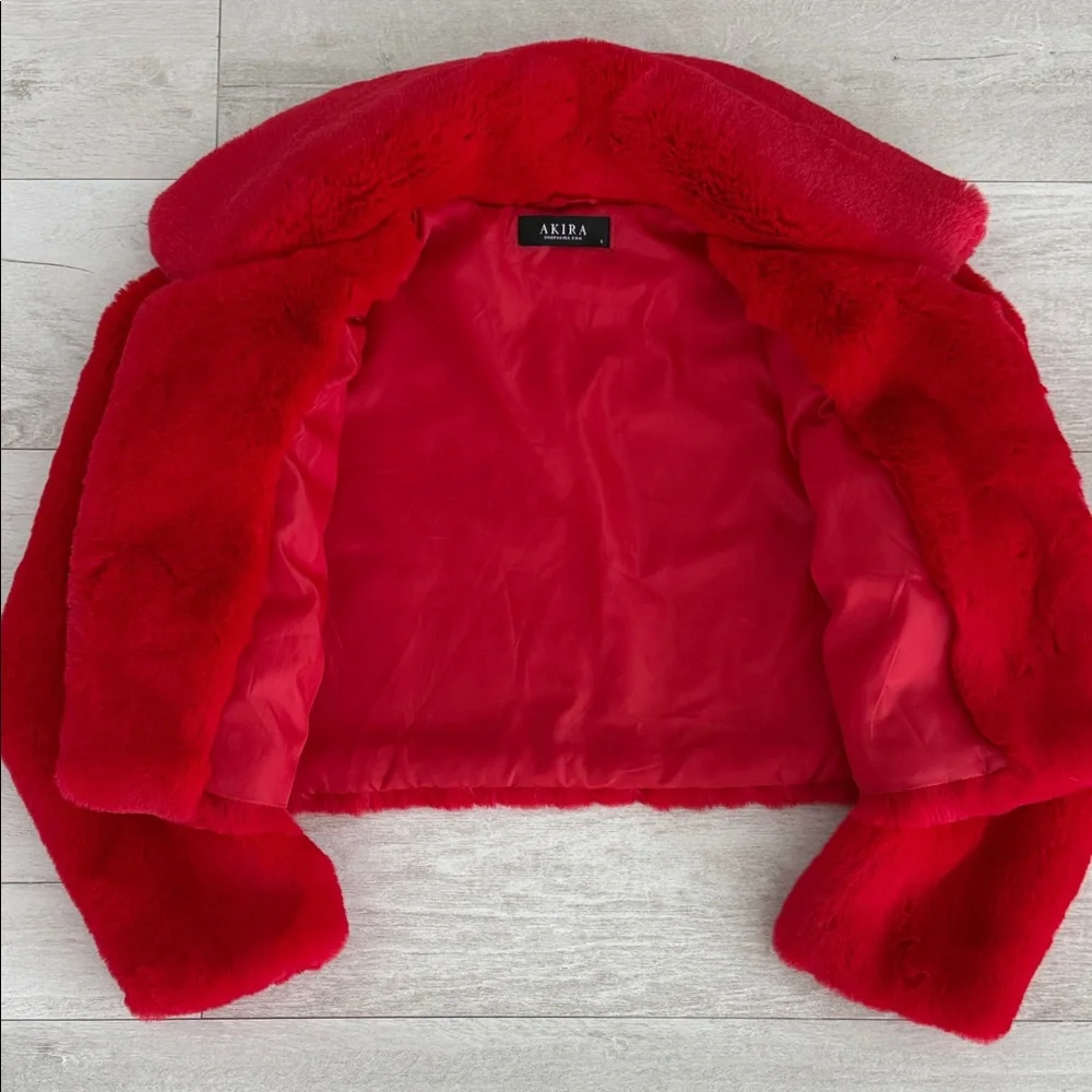 ⚡️FLASH SALE - Red Cropped Faux Fur Jacket - Picture 3 of 5